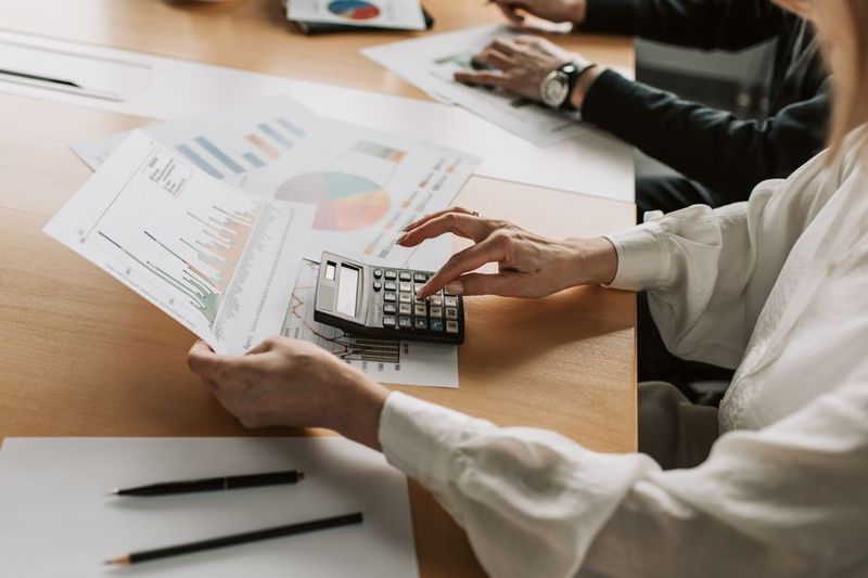 Empresa — Vega & Asociados